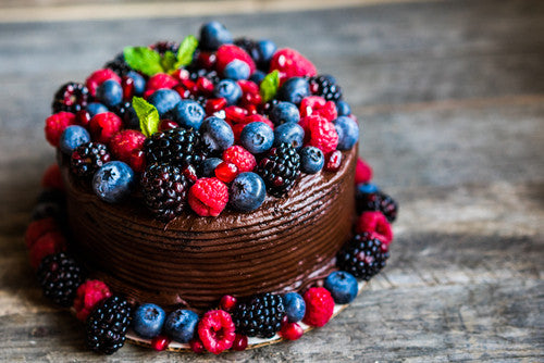 Chocolate and blueberry cake - collagen boosting! 